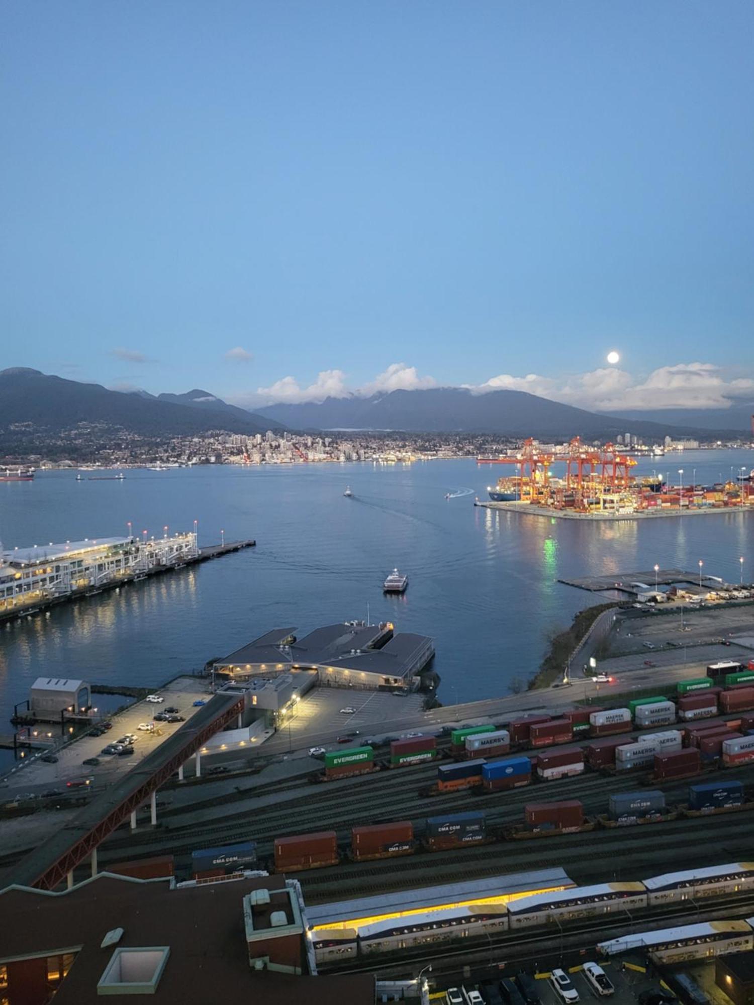 Downtown Center Silverstone Tower I And II Long-Term Booking Only Your Second Home In Vancouver Esterno foto