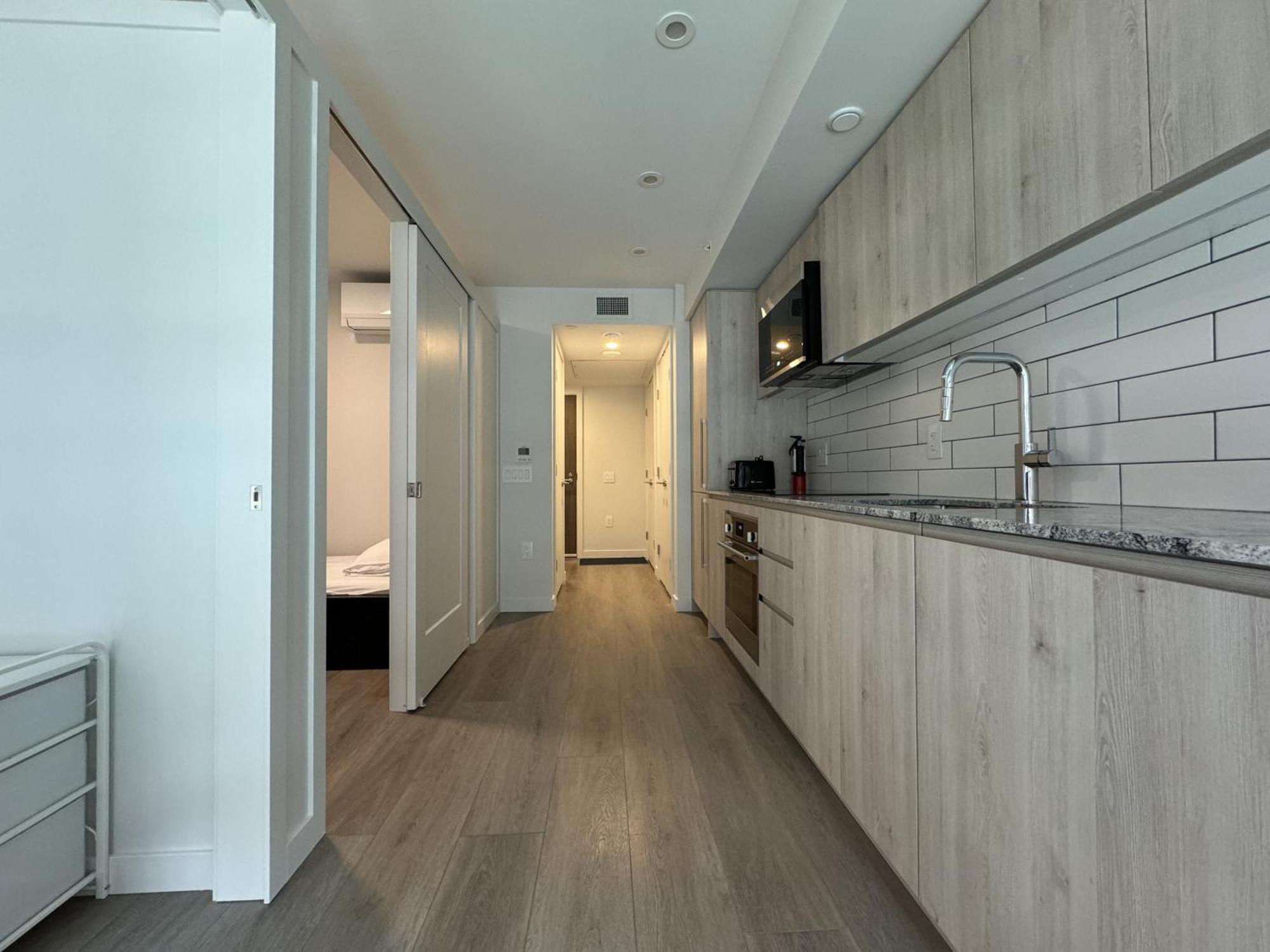 Downtown Center Silverstone Tower I And II Long-Term Booking Only Your Second Home In Vancouver Esterno foto