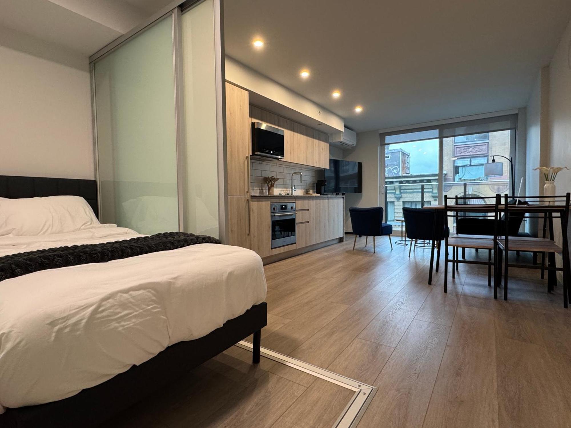 Downtown Center Silverstone Tower I And II Long-Term Booking Only Your Second Home In Vancouver Esterno foto